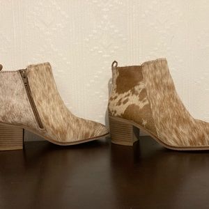 Maya cowhide booties size 6